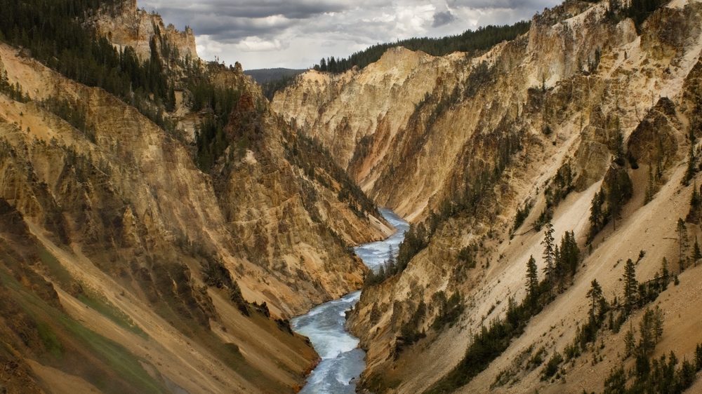 Lumi i Kanionit Yellowstone